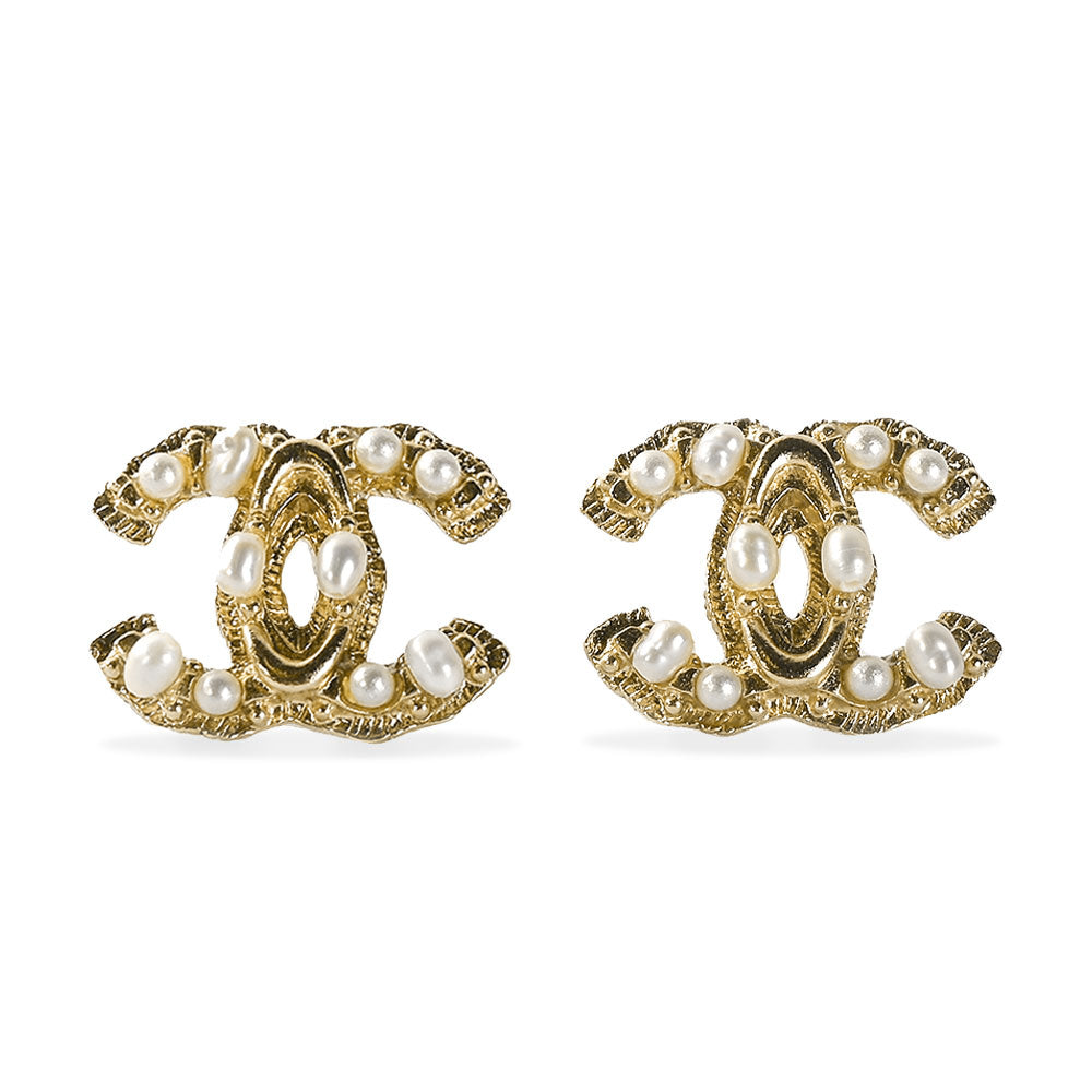 Chanel Pearl 
Gold Interlocking CC Post Earrings