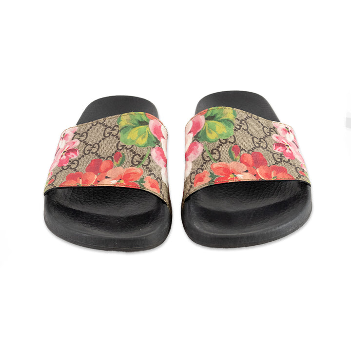 Gucci GG Supreme Slides