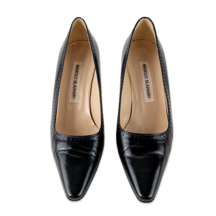 Manolo Blahnik Black Leather Pointed Toe Pumps