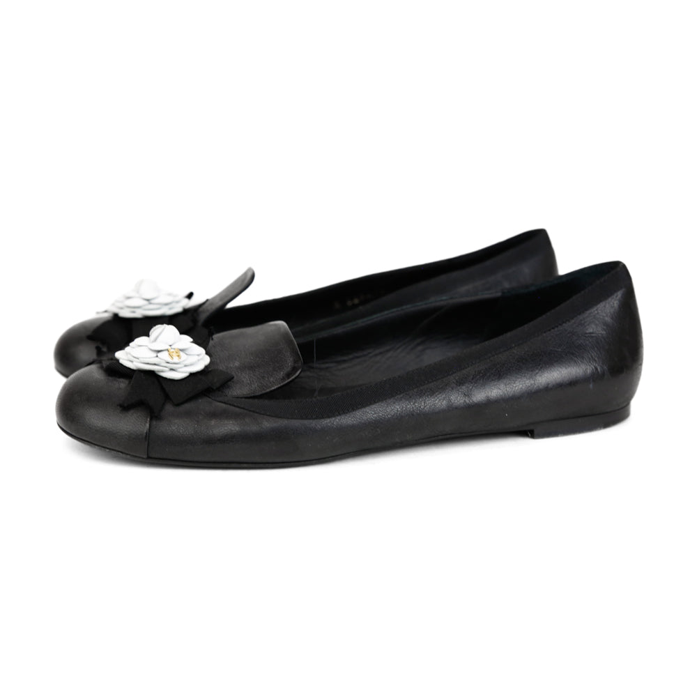 Chanel Black Leather Camellia Ballet Flats