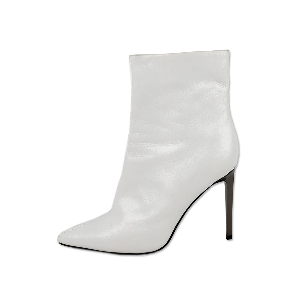 Rag 
Bone White Leather Pointed Toe Ankle Boots with Gunmetal Heel