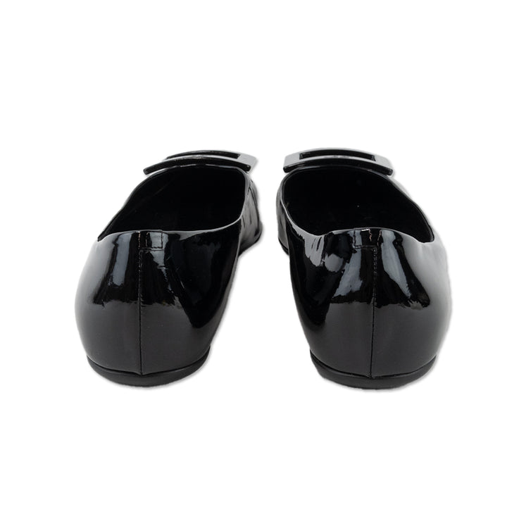 Roger Vivier Black Patent Leather Round Toe Flats with Black Buckle