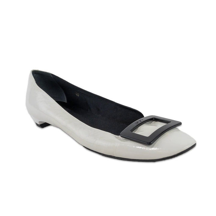 Roger Vivier White Patent Leather Gommettine Flats