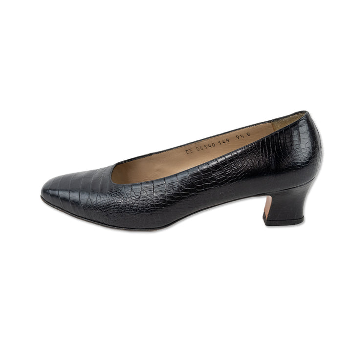 Salvatore Ferragamo Black Embossed Leather Heeled Almond Toe Loafers