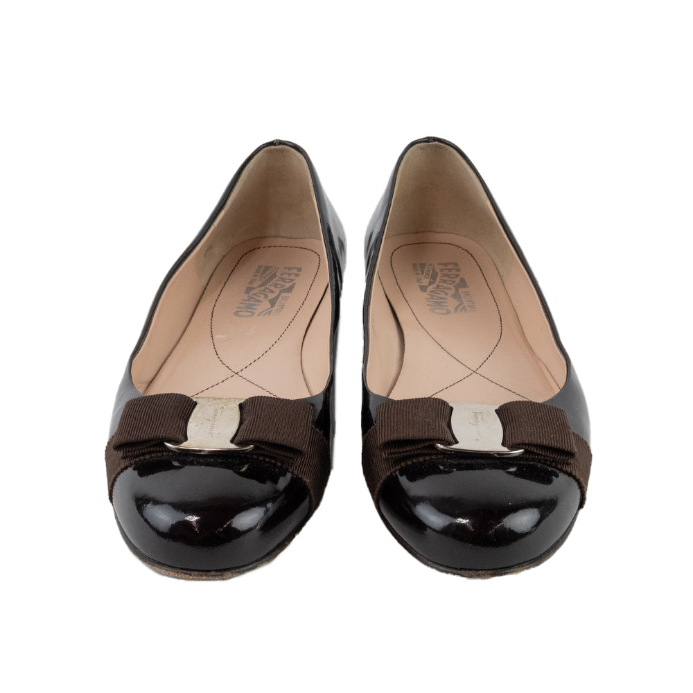 Salvatore Ferragamo Brown Patent Leather Round Toe Bow Flats