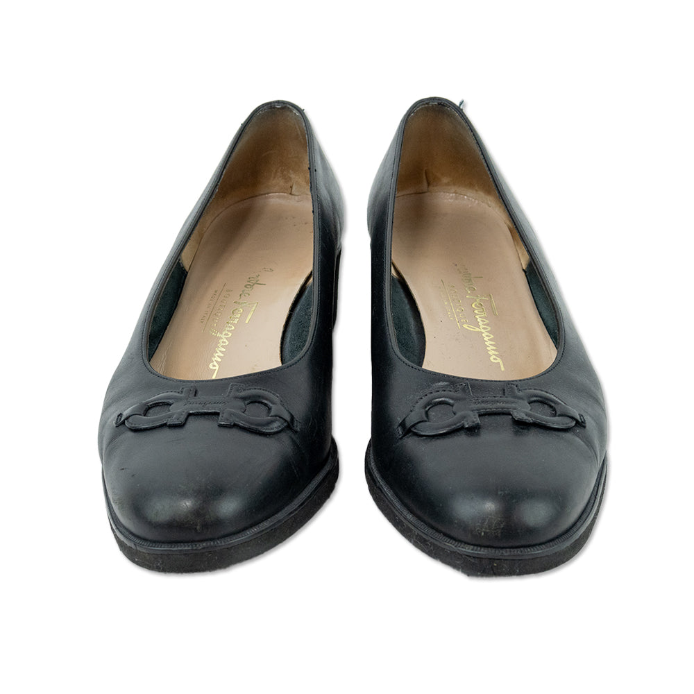 Salvatore Ferragamo Black Leather Round Toe Pumps