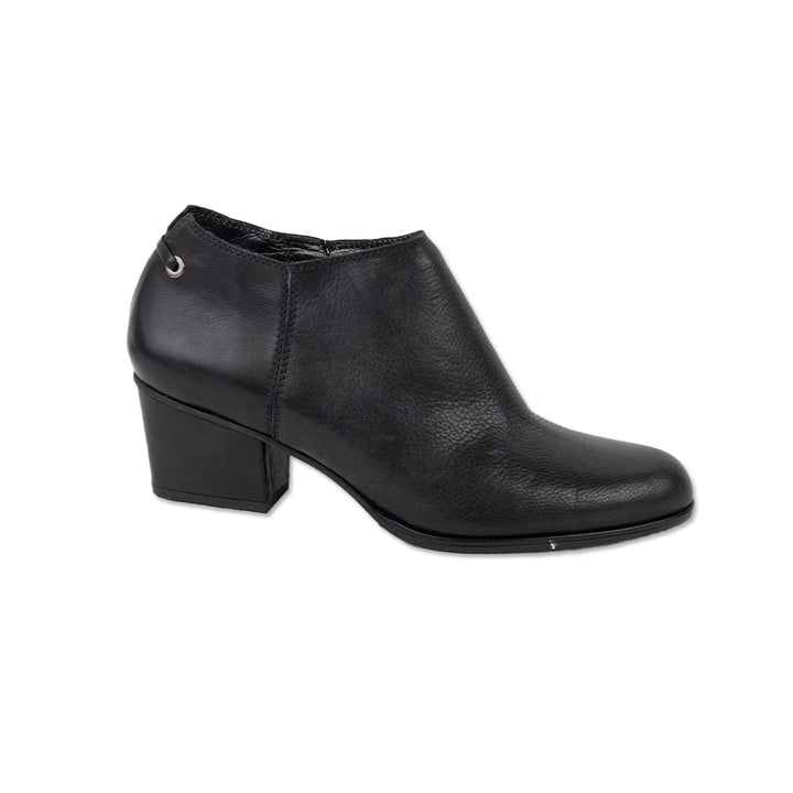 Stuart Weitzman Black Leather Heeled Ankle Booties