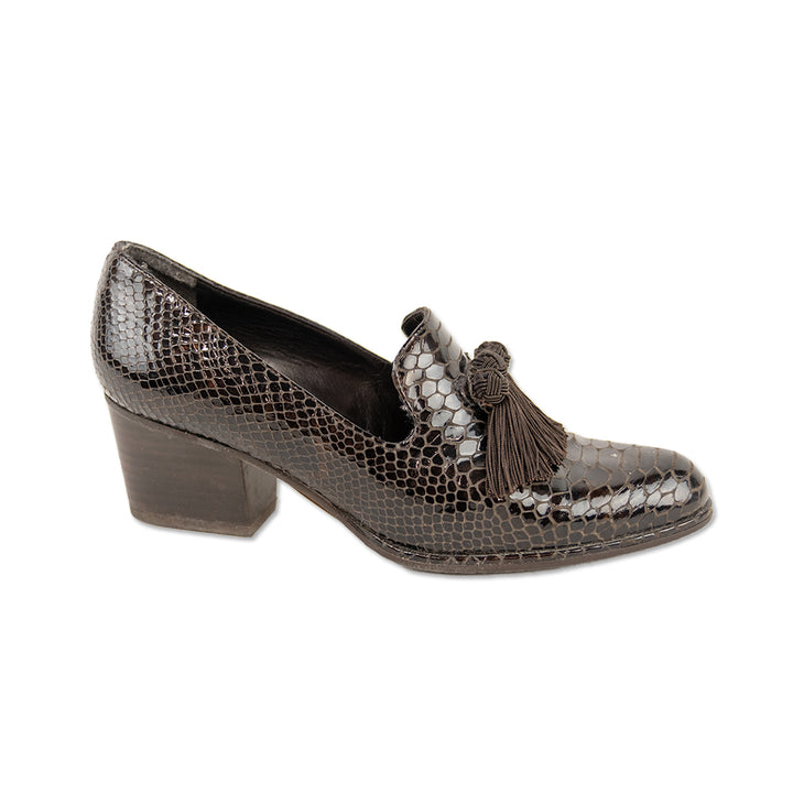 Stuart Weitzman Brown Razmataz Embossed Snakeskin Heeled Tassel Loafer