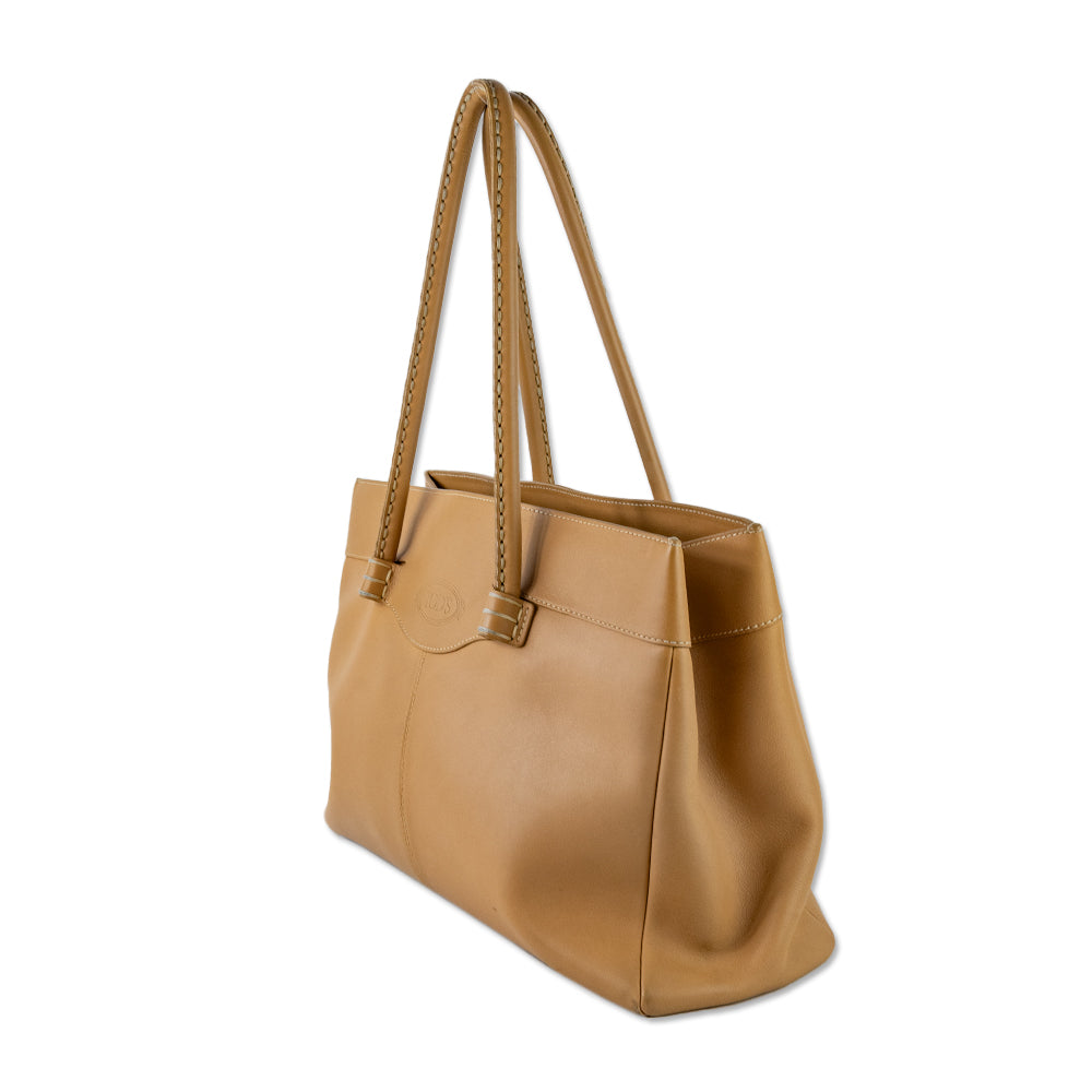 Tod
s Medium Tan Leather Mocassino Tote