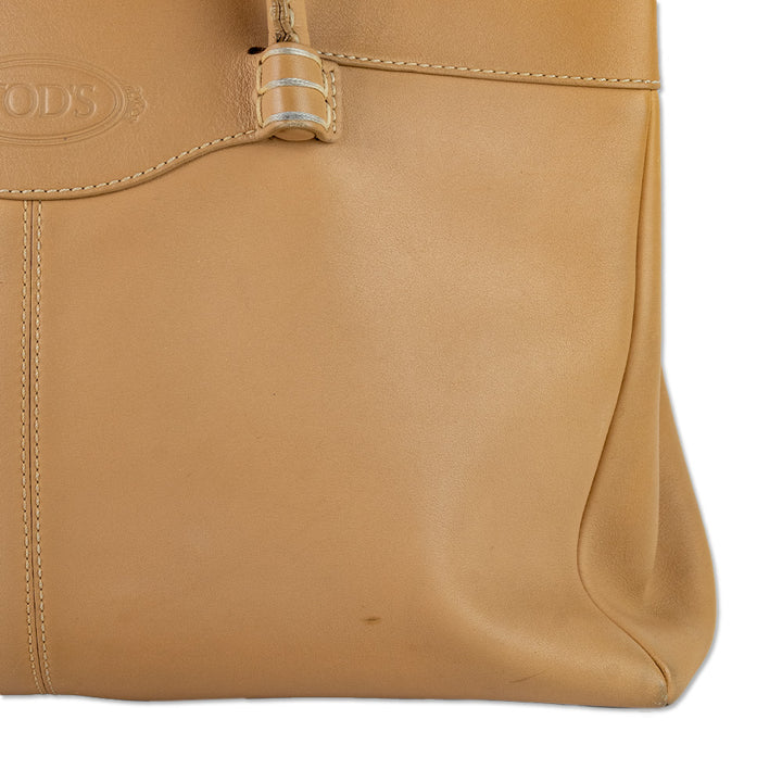 Tod
s Medium Tan Leather Mocassino Tote