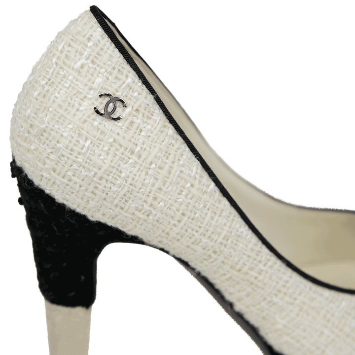 Chanel Ecru 
Black Cap Toe Tweed Pumps