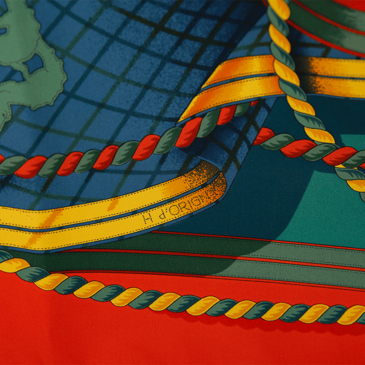 Hermès Grande Tenue Red 
Green Silk Scarf