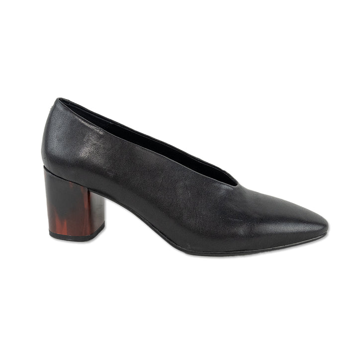 Vagabond Black Leather Eve Pumps