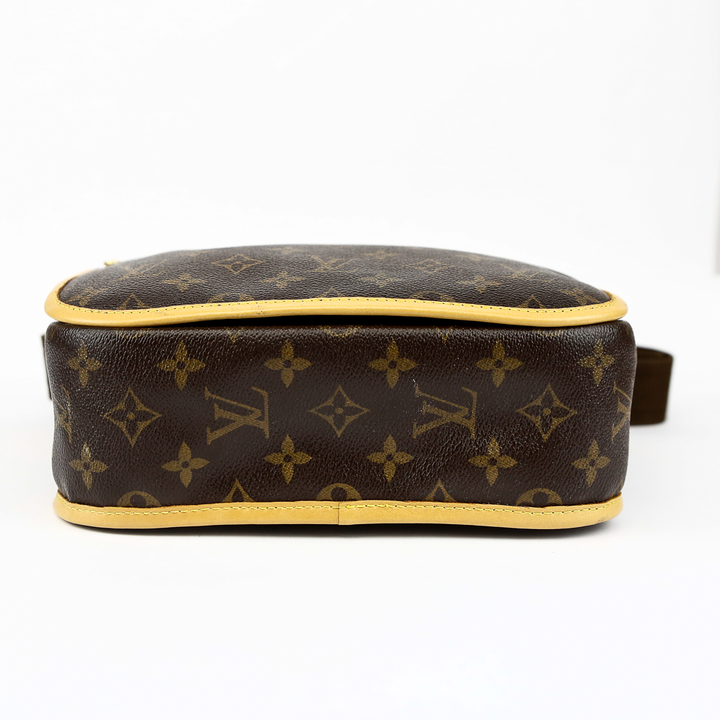 base view of Louis Vuitton Monogram Coated Canvas Bosphore GM Messenger Bag