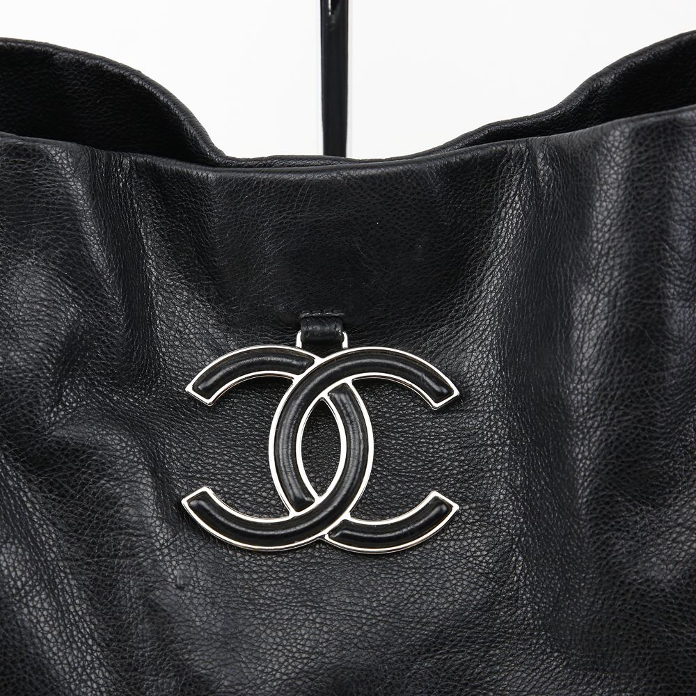 CC view of Chanel Black Calfskin Coco Curve Hobo