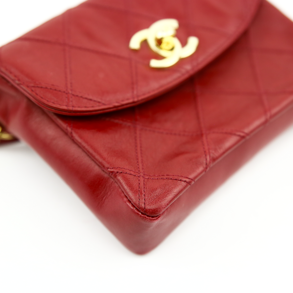 corner view of Chanel Vintage Red Leather Belt Bag