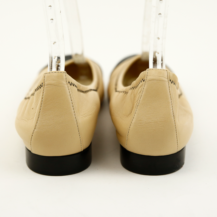 Chanel Beige 
Black Leather Vintage Ballet Flats