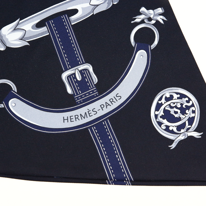 Hermès Maxi Twilly Navy 
Silver Print Scarf