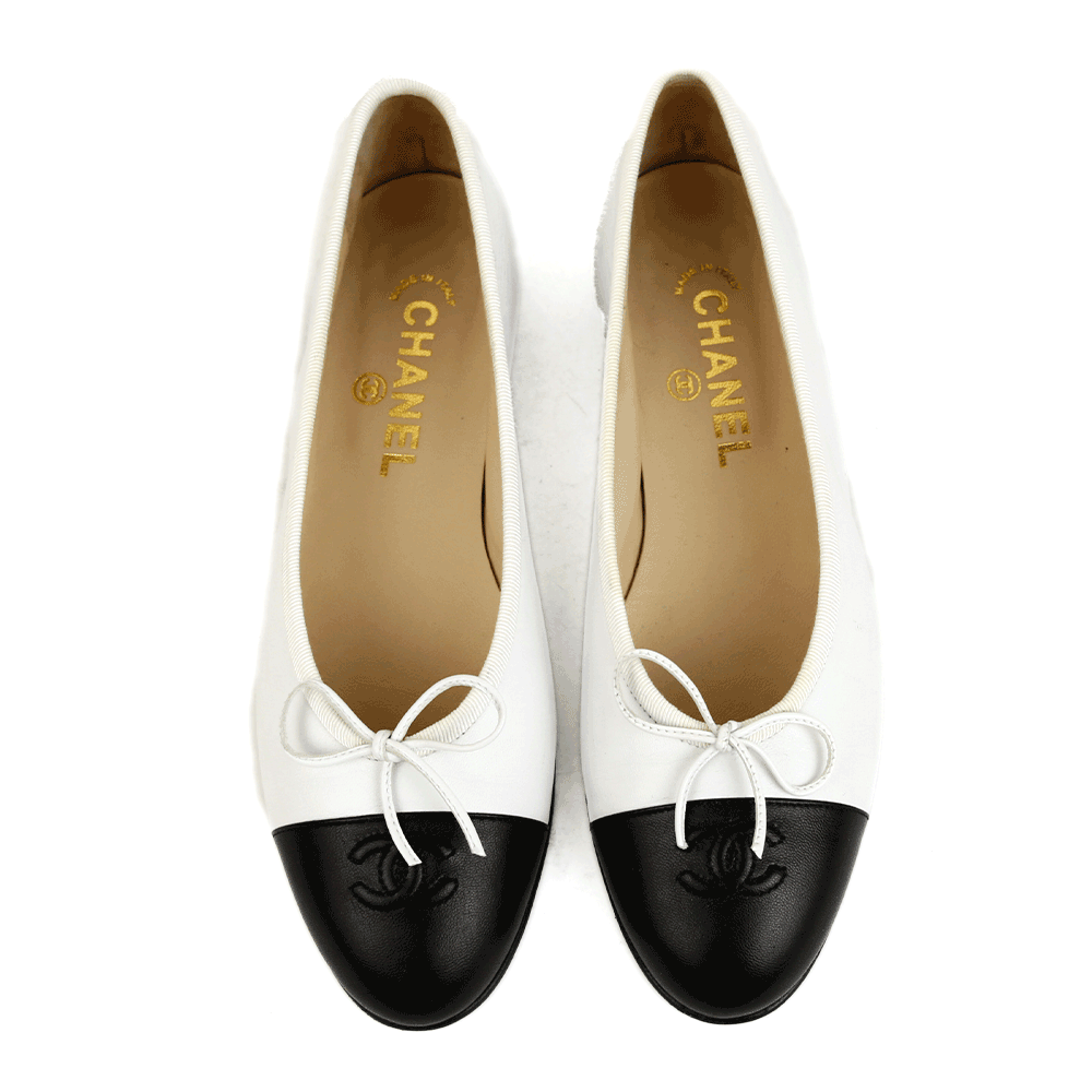 Chanel White Leather Cap Toe Ballet Flats