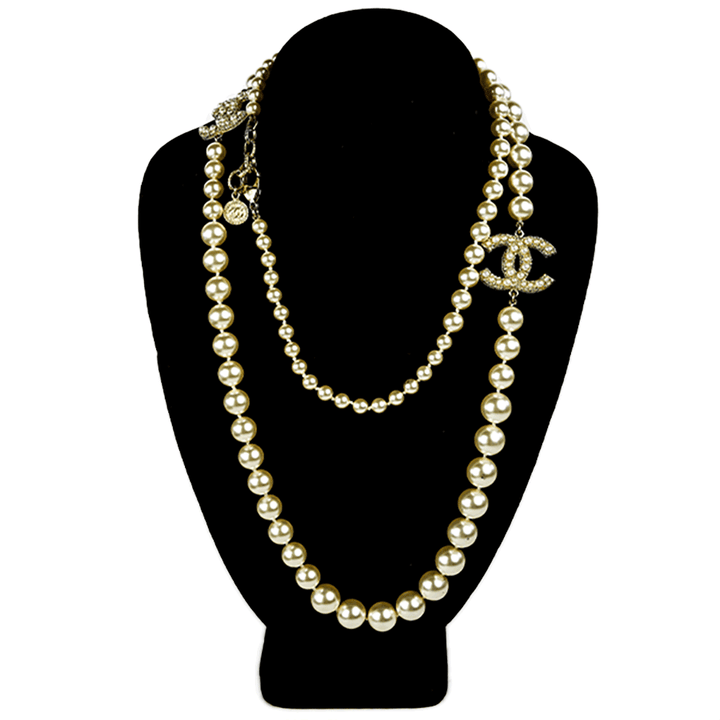 Front view of Chanel Faux Pearl 
Gold CC Necklace